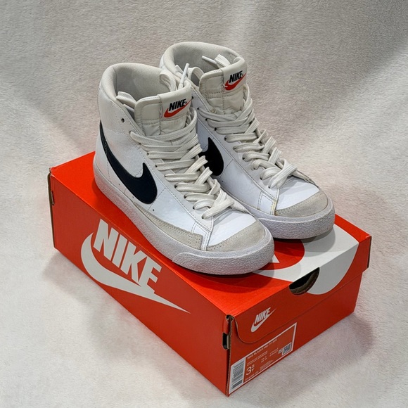 Nike Blazer Mid 77 GS High Top Leather Sneakers 3Y White Black - Picture 12 of 15